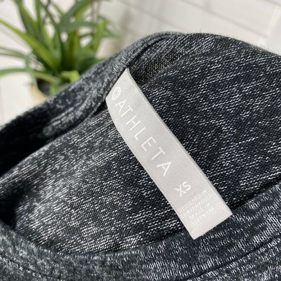Athleta XS Mindful Pullover Charcoal‎ Grey Heather Long Sleeve Sweatshirt Top - Picture 4 of 8
